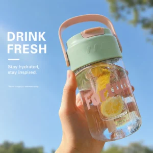 my-11134207-820l8-mo5o9cy7i03mbd.webp Portable Straw Water Bottle 600ml